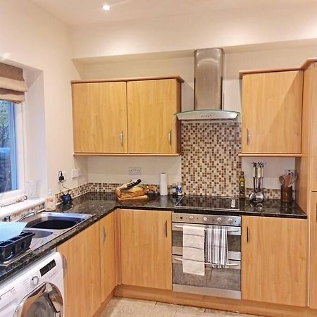 BeithComfortable 2 Bed Townhouse. Near To Amenities.アパートメント エクステリア 写真