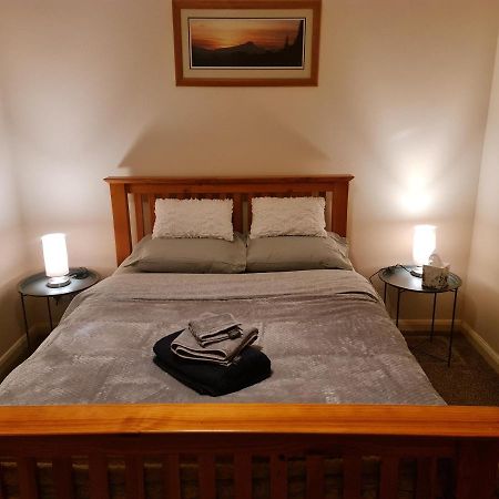 BeithComfortable 2 Bed Townhouse. Near To Amenities.アパートメント エクステリア 写真
